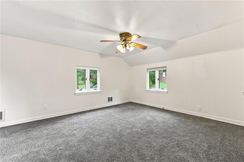 148 Idlewood Road Pittsburgh, PA 15235 - Photo 17 of 34 Gallery Image 17