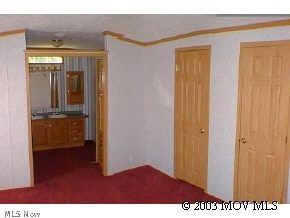 18 Camelot Road Belpre, OH 45714 - Photo 3 of 5 Gallery Image 3
