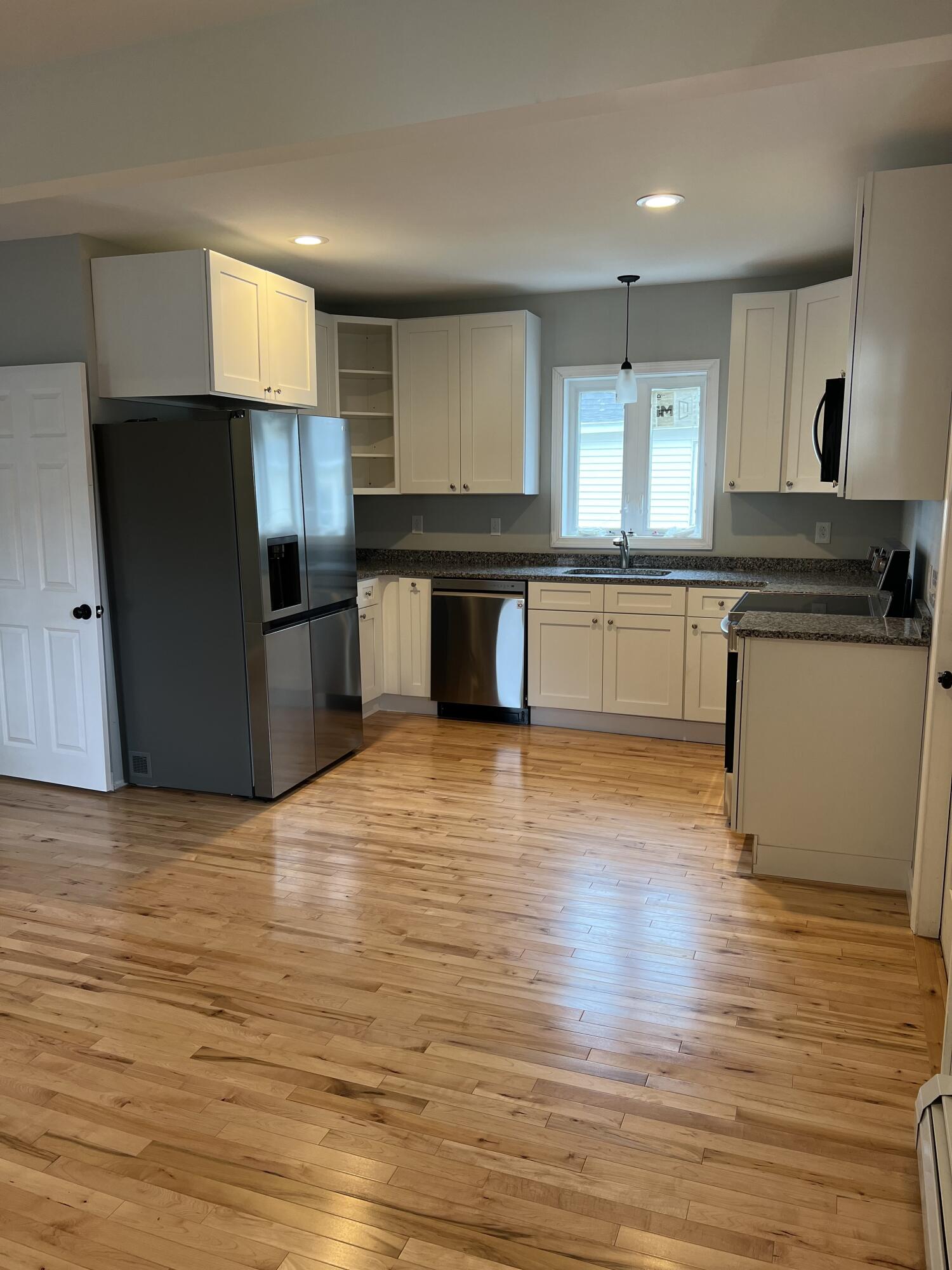 48 Spring Street Lewiston, ME 04240 - Photo 26 of 41 Unit 2