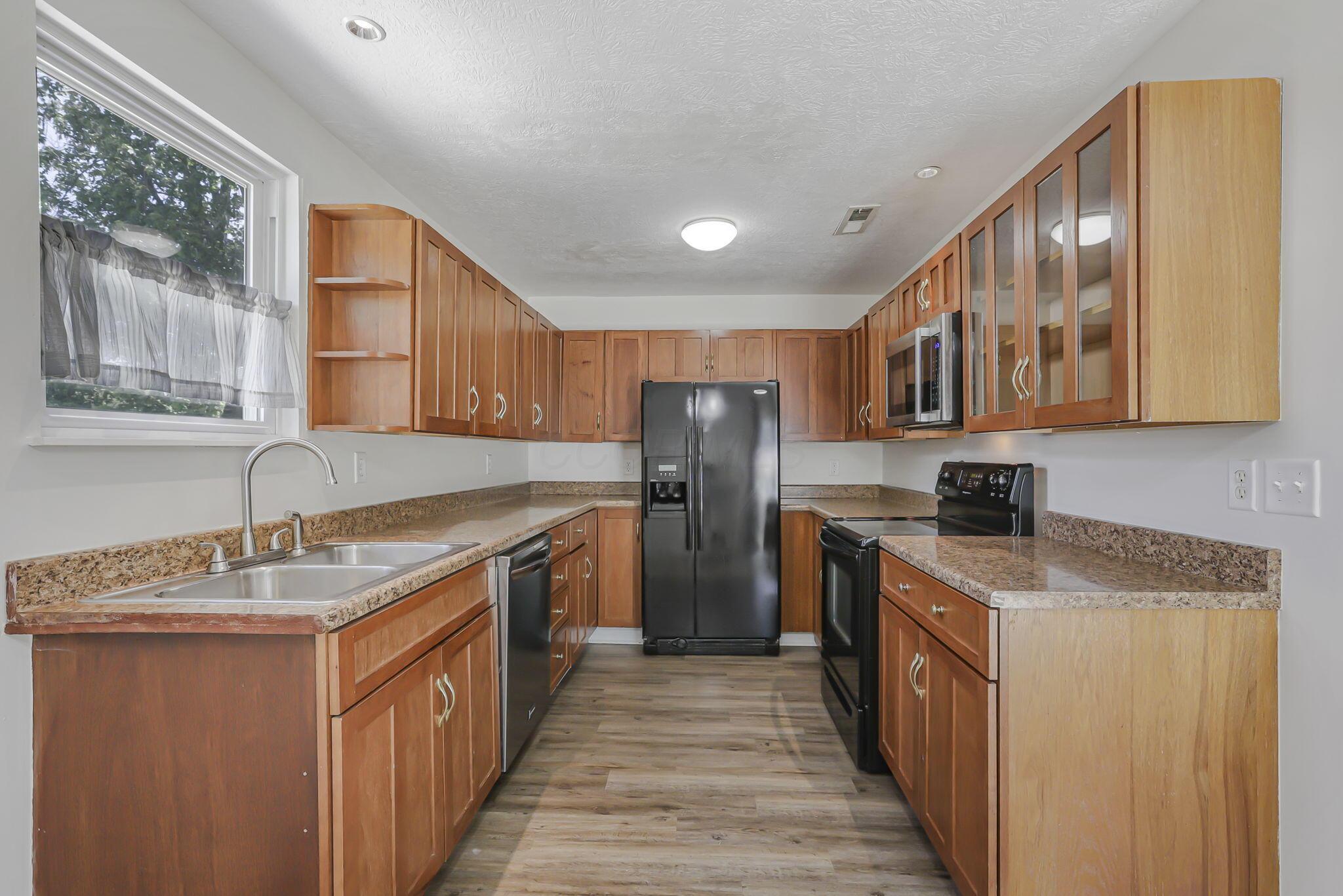 8055 Lock Road Centerburg, OH 43011 - Photo 17 of 47
