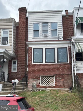 $195,699 | 109 North 3rd Street, Darby, PA 19023