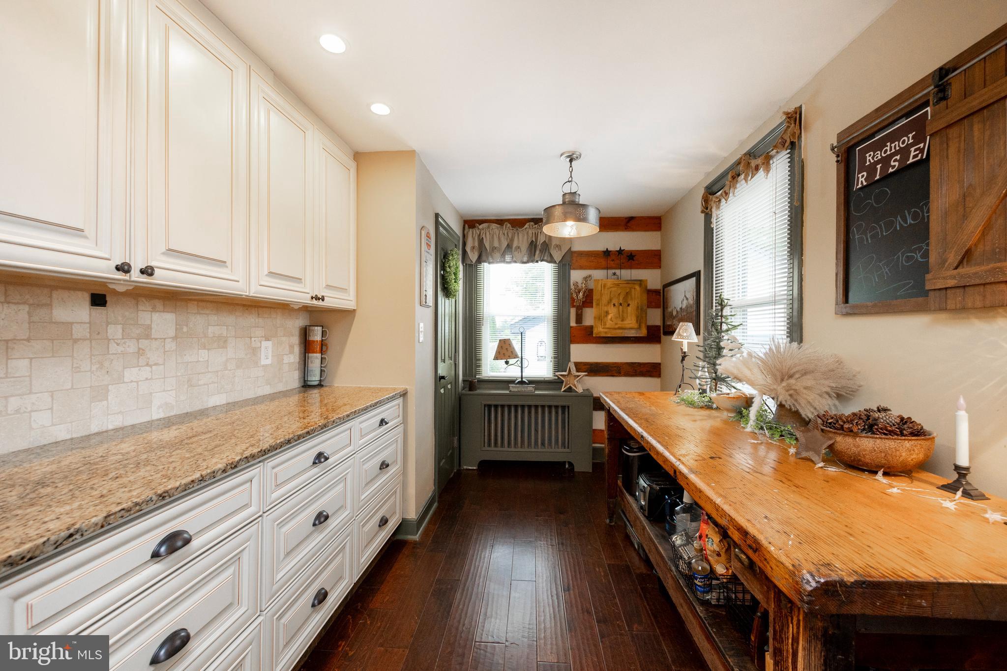 222 Highland Avenue Wayne, PA 19087 - Photo 4 of 46