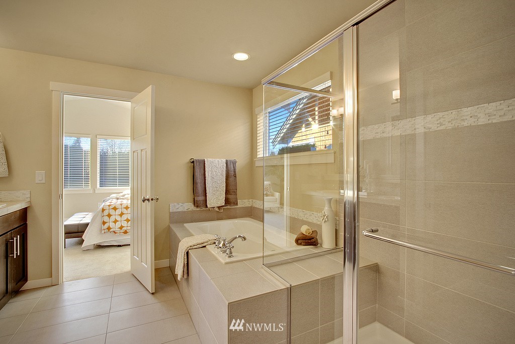 16932 35th Drive Southeast Bothell, WA 98012 - Photo 8 of 13 Gallery Image 8