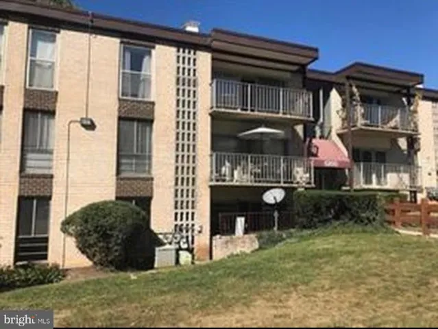 $150,000 | 5200 Newton Street, Unit T1, Bladensburg, MD 20710