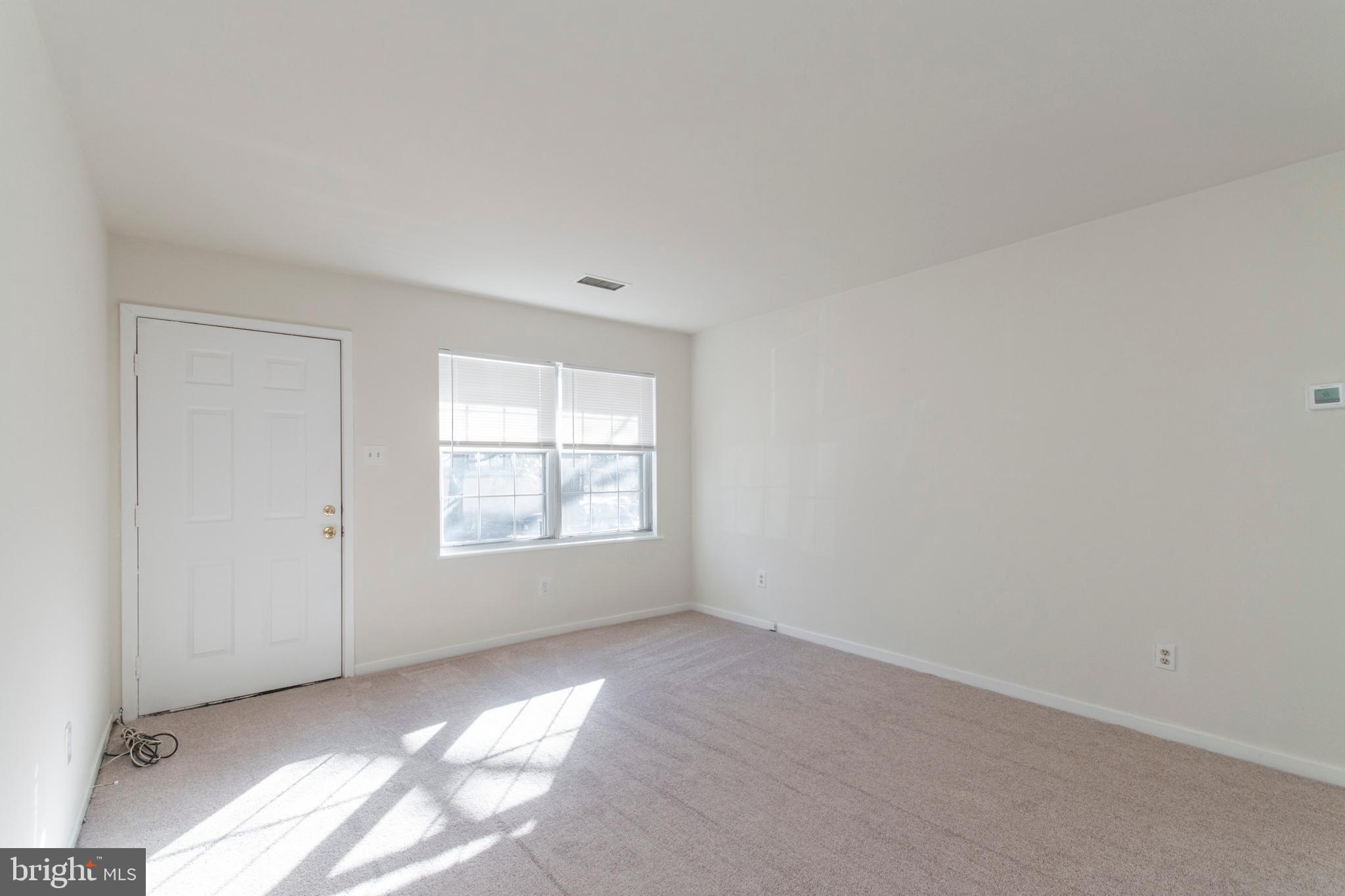 430 Harmon Road Philadelphia, PA 19128 - Photo 8 of 45