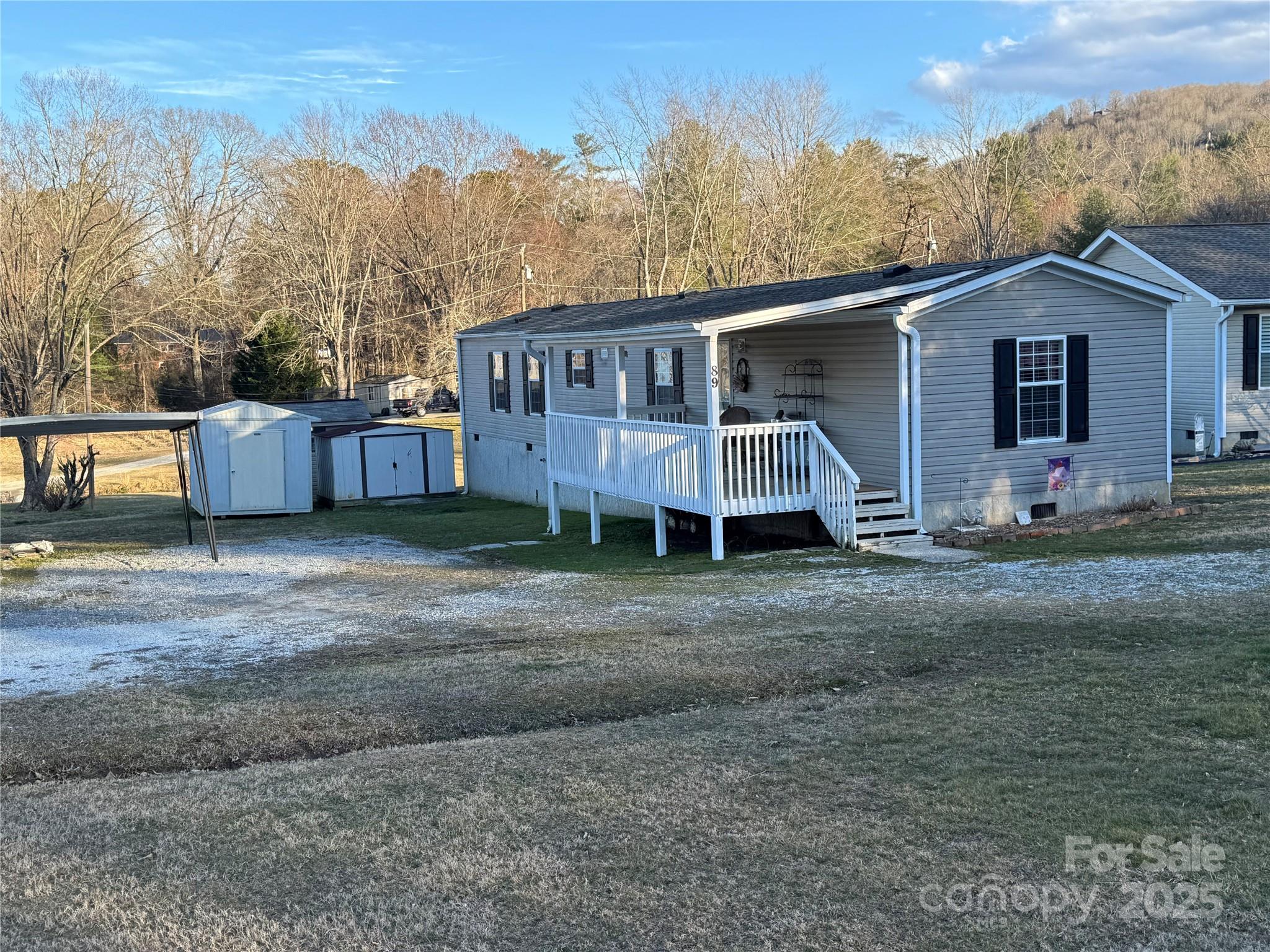 89 Ruth Whitaker Road Hendersonville, NC 28791 - Photo 2 of 22 Gallery Image 2
