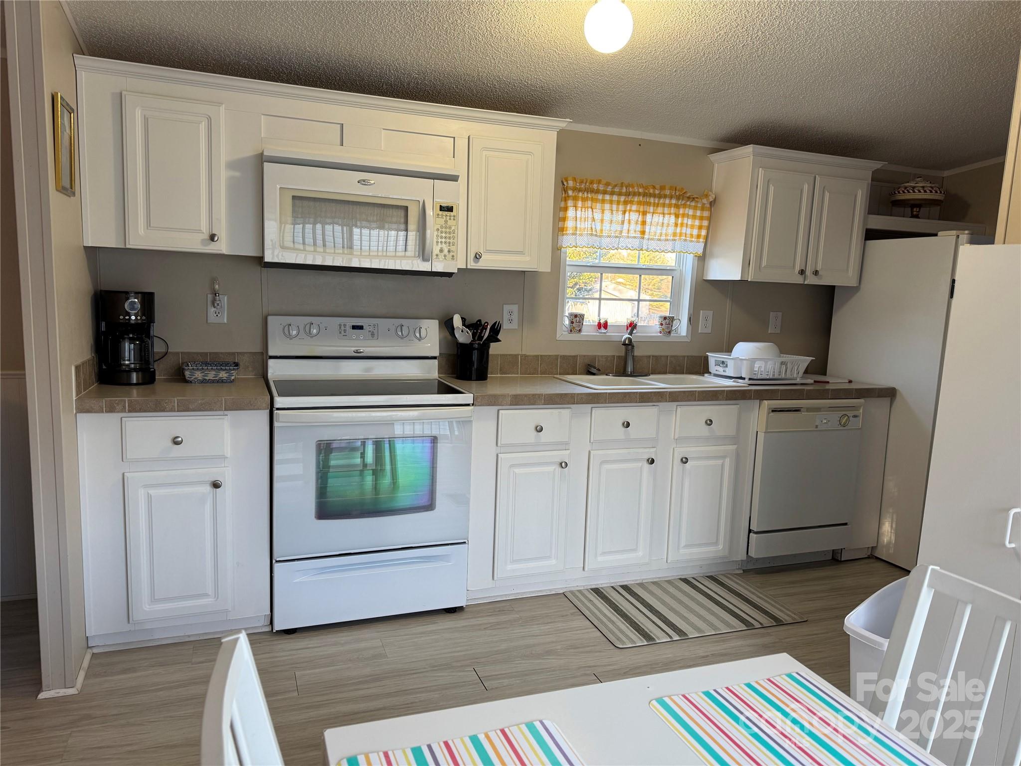 89 Ruth Whitaker Road Hendersonville, NC 28791 - Photo 8 of 22 Gallery Image 8