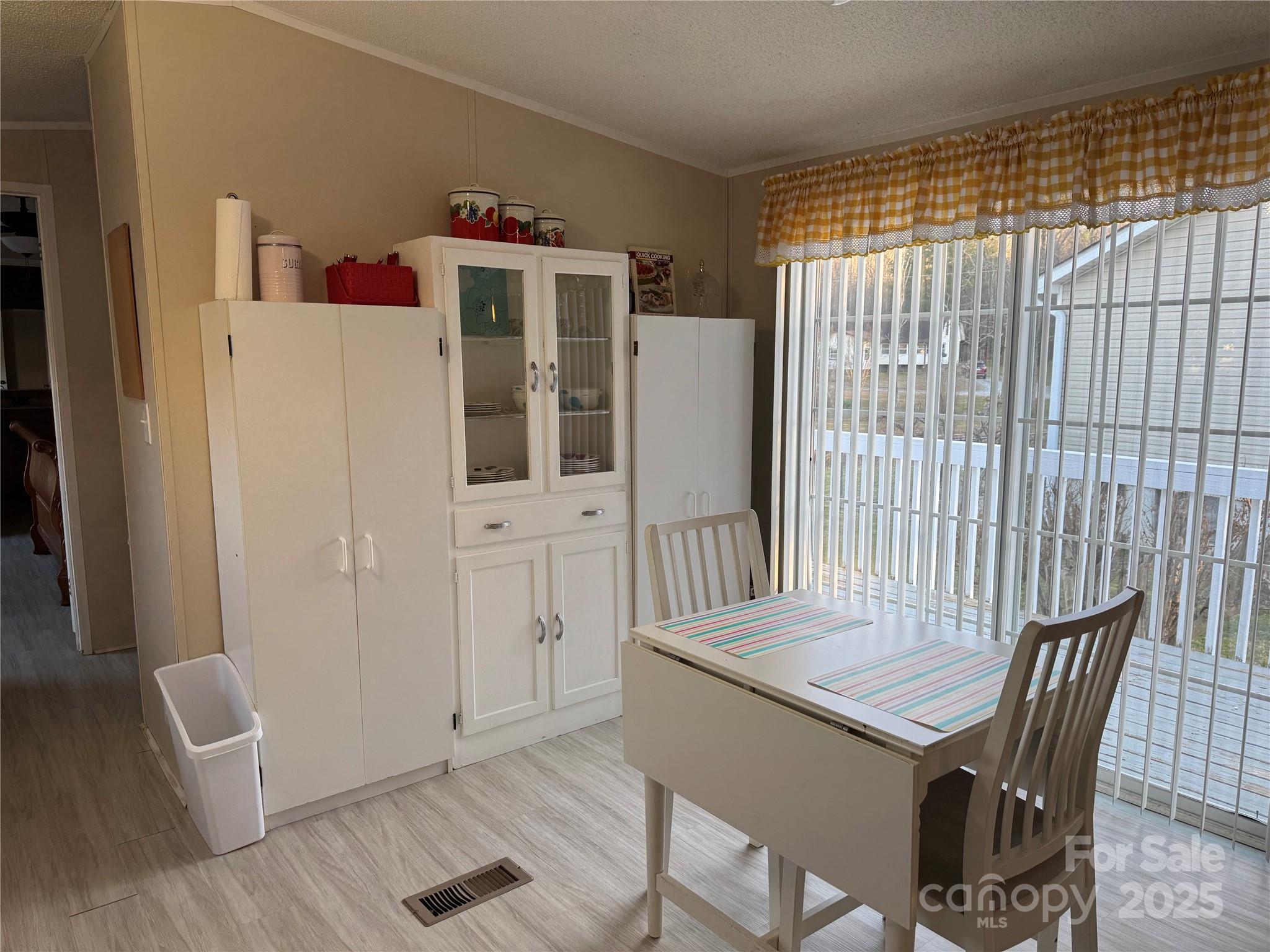 89 Ruth Whitaker Road Hendersonville, NC 28791 - Photo 9 of 22 Gallery Image 9