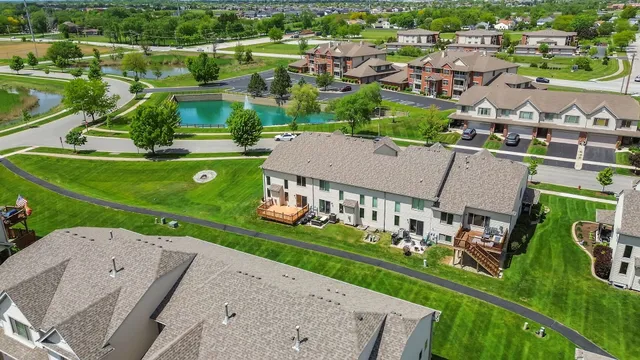 $330,000 | 8261 Pecan Place, Frankfort, IL 60423