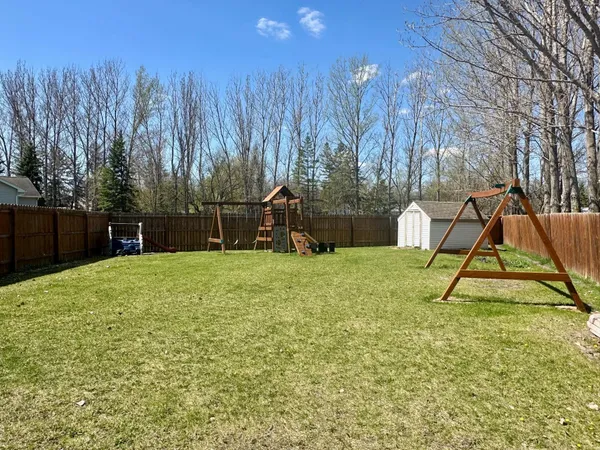 $314,900 | 1509 Meadowlark Court, Thief River Falls, MN 56701