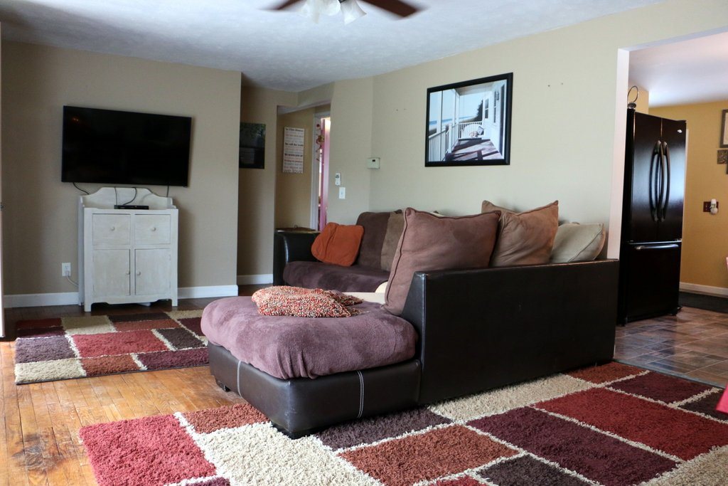 54560 Pear Road South Bend, IN 46628 - Photo 3 of 22