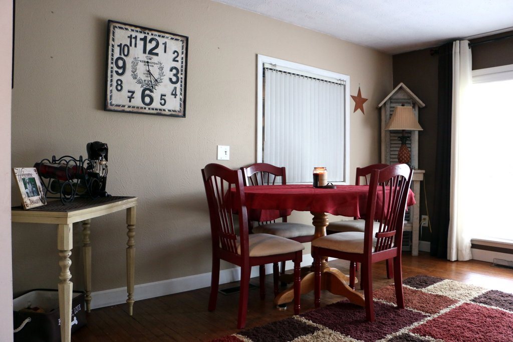 54560 Pear Road South Bend, IN 46628 - Photo 4 of 22
