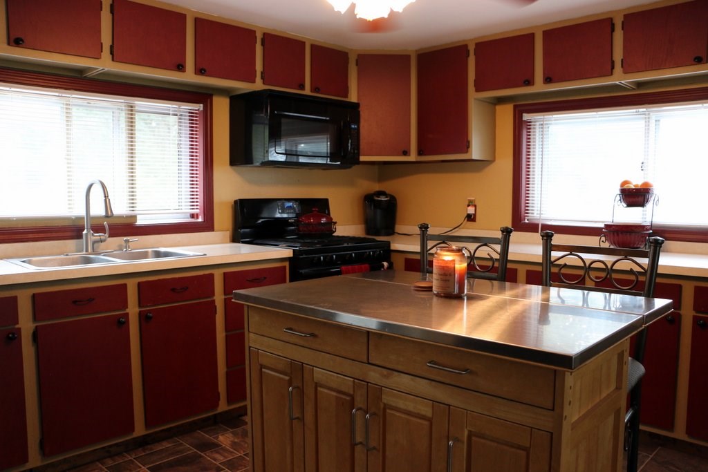 54560 Pear Road South Bend, IN 46628 - Photo 9 of 22