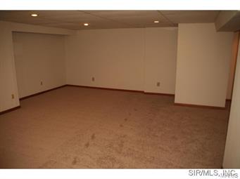 1009 Copper Ridge Maryville, IL 62062 - Photo 12 of 14 Gallery Image 12