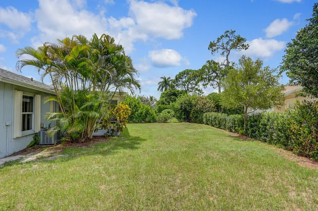 $549,000 | 140 Village Circle, Jupiter, FL 33458