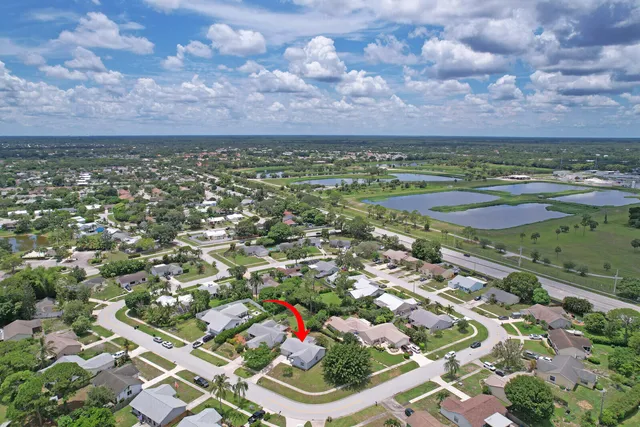 $549,000 | 140 Village Circle, Jupiter, FL 33458