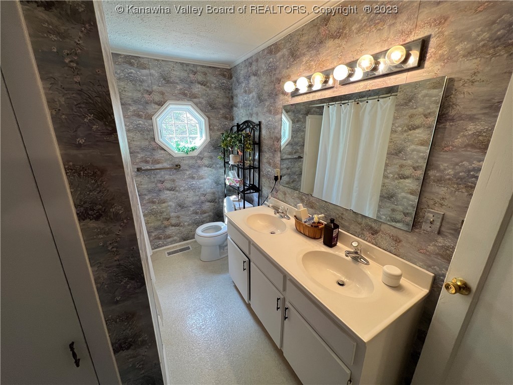 16490 Ripley Road Letart, WV 25253 - Photo 18 of 44 Gallery Image 18