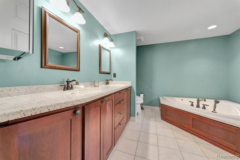 6440 Clarkston Road Clarkston, MI 48346 - Photo 8 of 37 Gallery Image 8