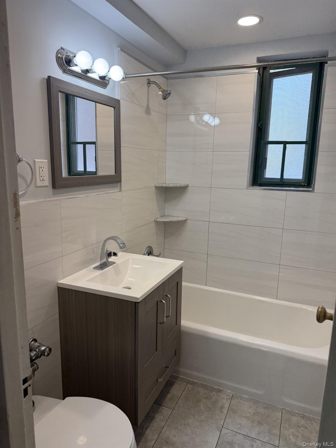 1505 Archer Road, Unit 3D Bronx, NY 10462 - Photo 6 of 14 Gallery Image 6