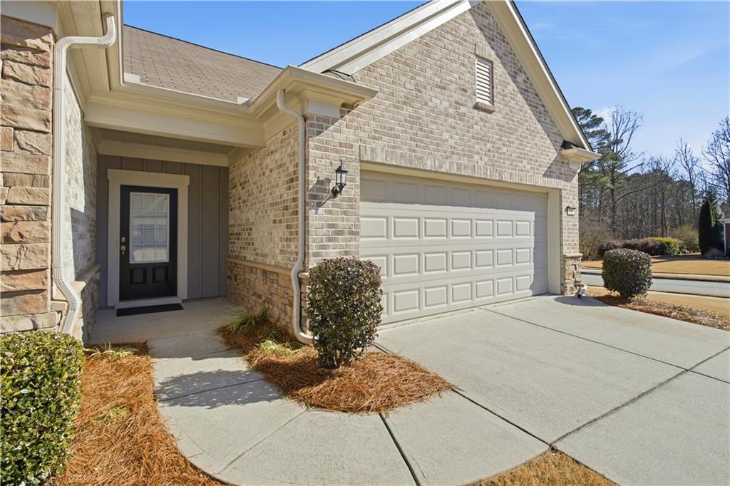 2925 Farmstead Way Suwanee, GA 30024 - Photo 4 of 39