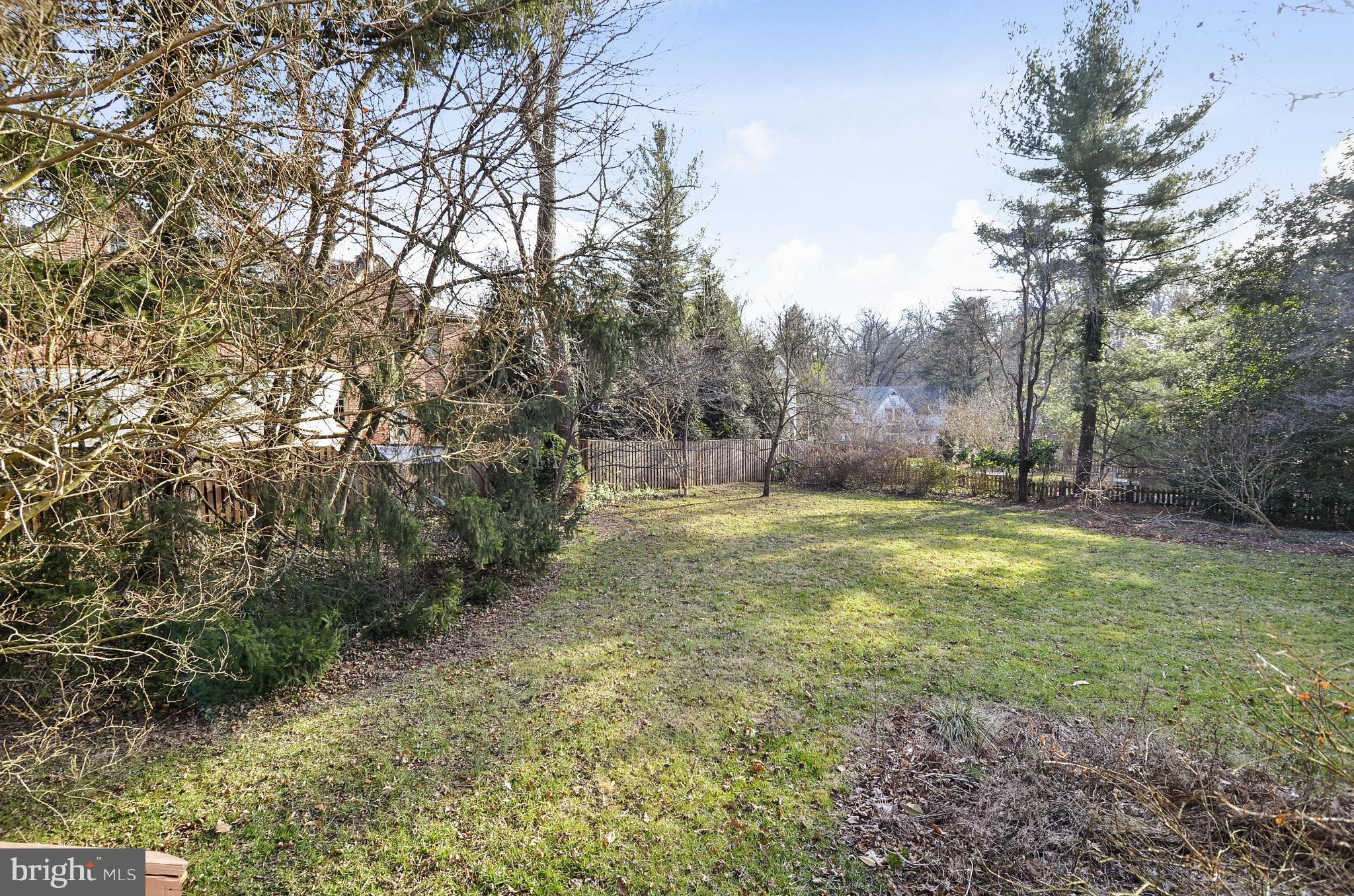 9704 Elrod Road Kensington, MD 20895 - Photo 29 of 30 Nice Backyard