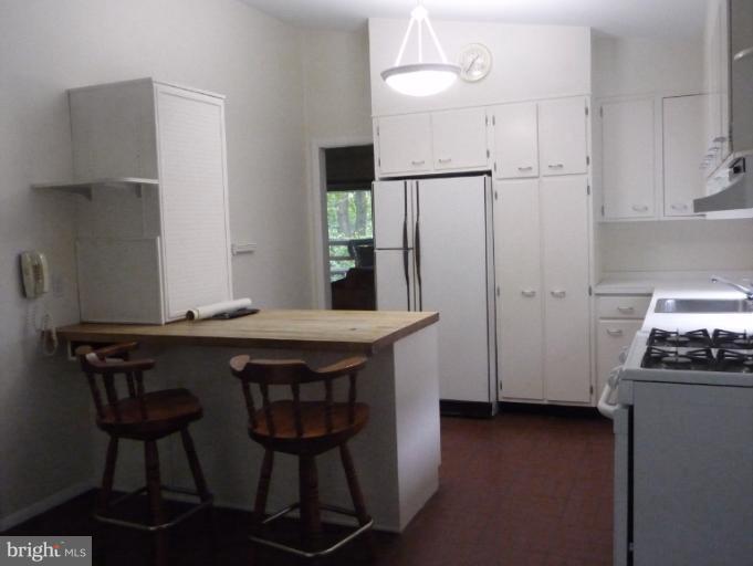 6202 Ivymount Road Baltimore, MD 21209 - Photo 7 of 30 Kitchen 6202 Ivymount Rd..