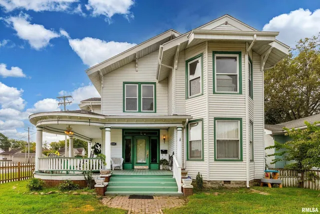 $219,000 | 2101 Walnut Street, Murphysboro, IL 62966