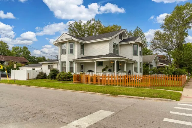 $219,000 | 2101 Walnut Street, Murphysboro, IL 62966