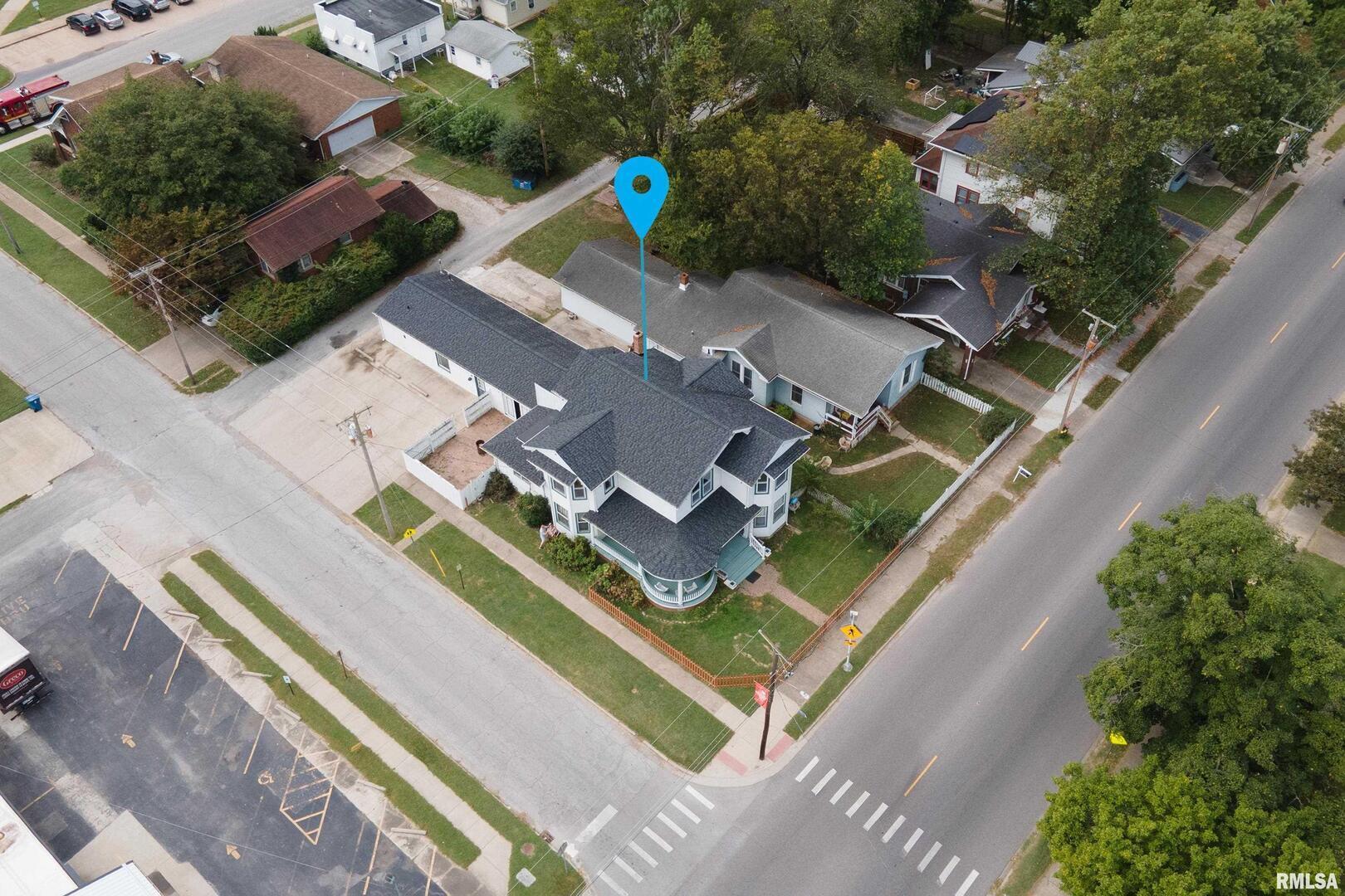 2101 Walnut Street Murphysboro, IL 62966 - Photo 54 of 55 an aerial view of house with a yard