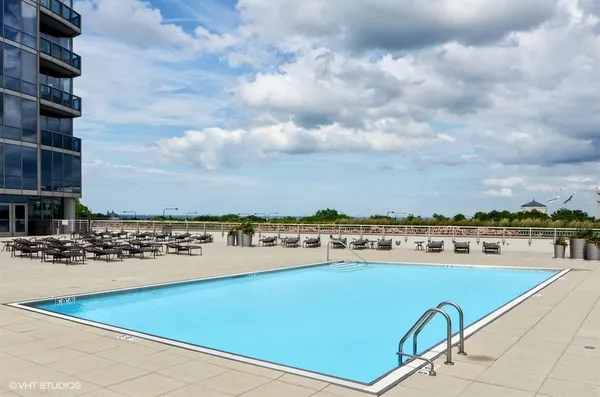 $1,490,000 | 1211 South Prairie Avenue, Unit 3401, Chicago, IL 60605