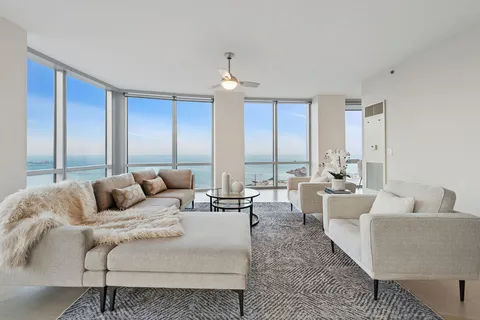 $1,490,000 | 1211 South Prairie Avenue, Unit 3401, Chicago, IL 60605