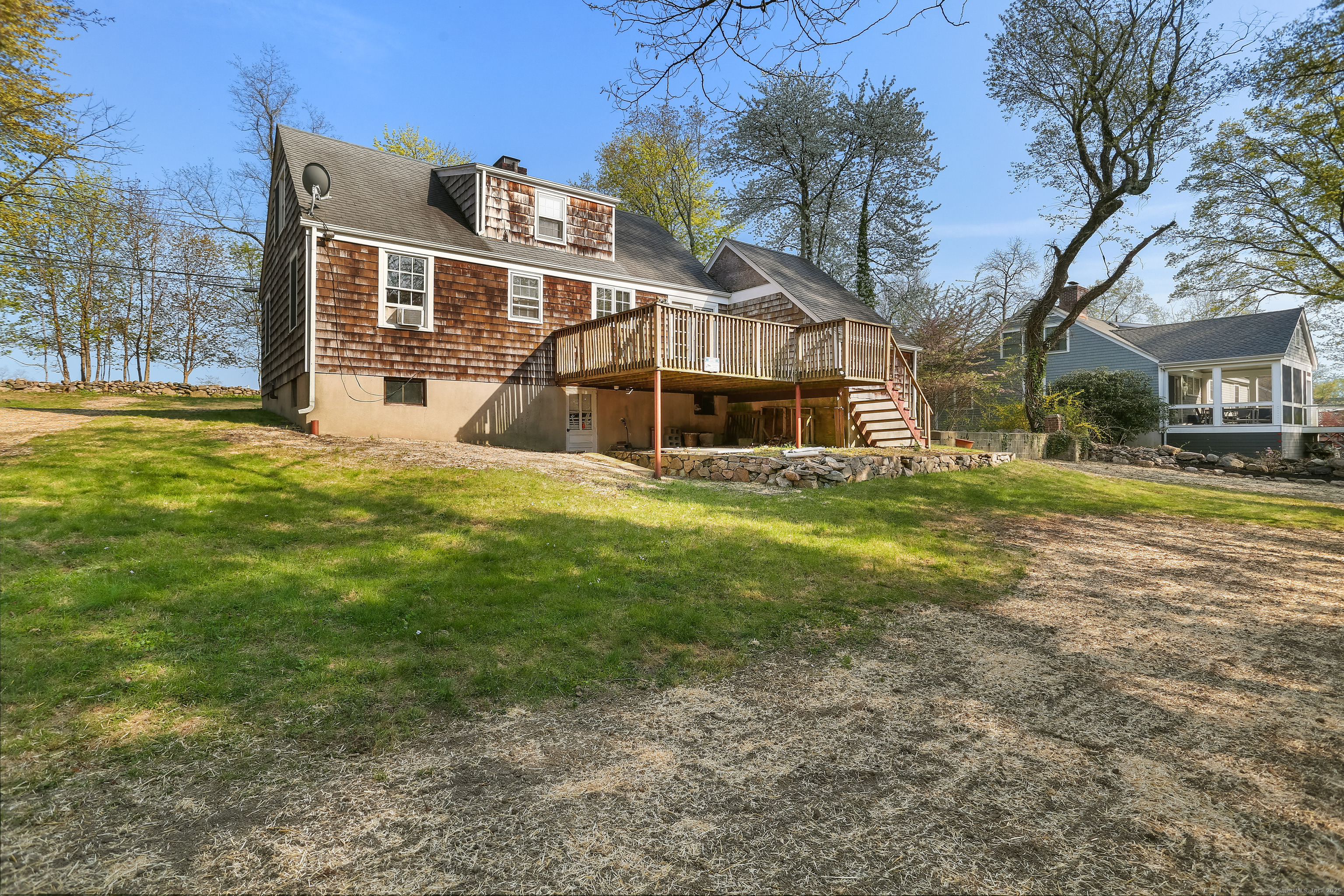 219 Hollow Tree Ridge Road Darien, CT 06820 - Photo 24 of 27