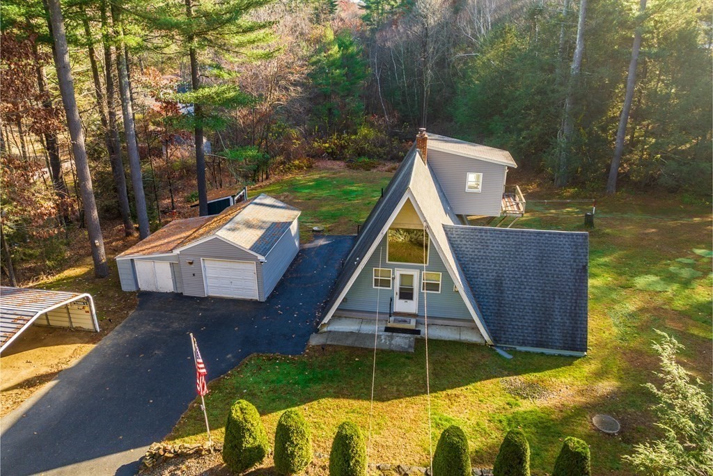 24 East Brimfield Road Holland, MA 01521 - Photo 2 of 30