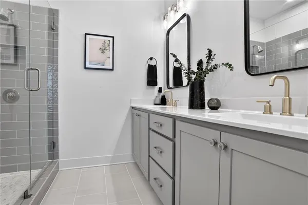 $2,925 | 1291 Longreen Terrace Northwest, Unit 7, Atlanta, GA 30318