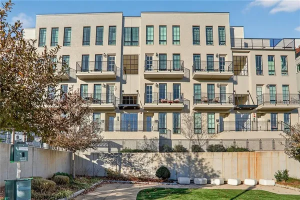 $2,925 | 1291 Longreen Terrace Northwest, Unit 7, Atlanta, GA 30318