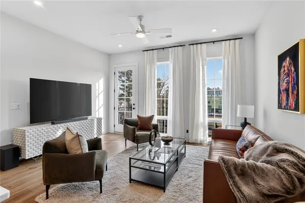 $2,925 | 1291 Longreen Terrace Northwest, Unit 7, Atlanta, GA 30318