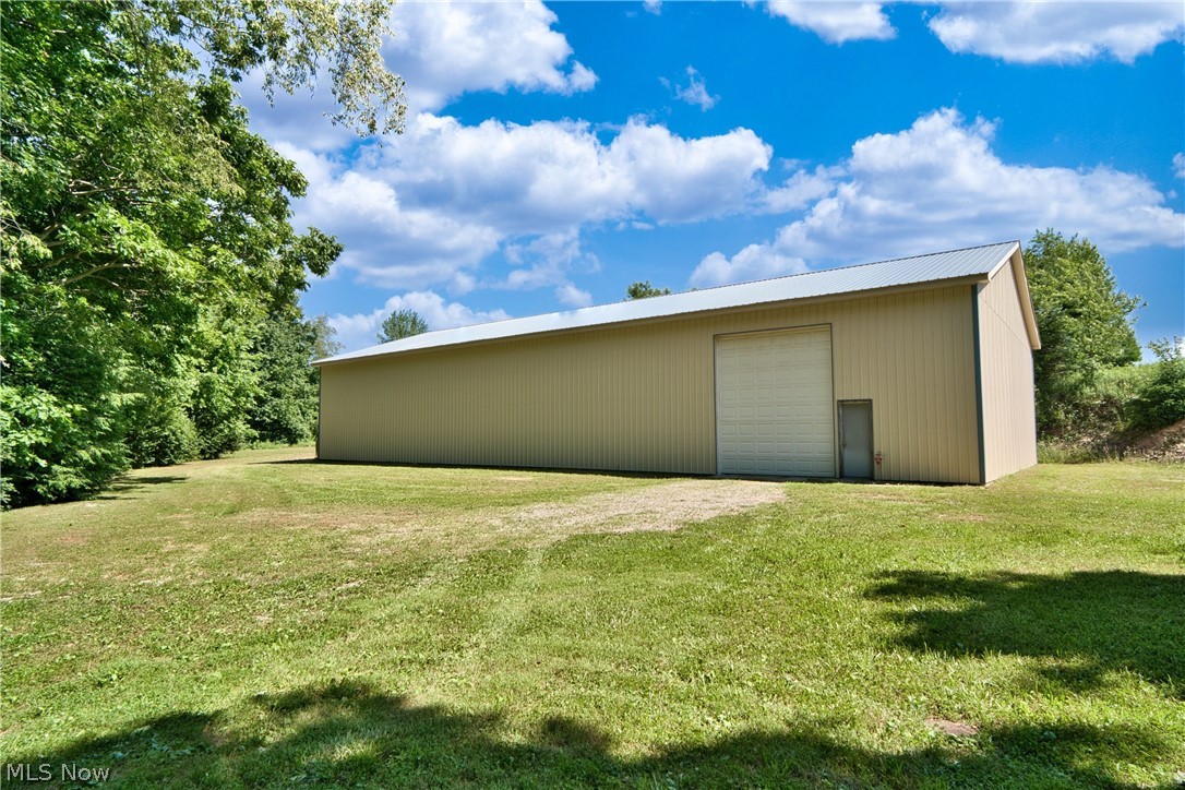 4200 East Pine Lake Road New Springfield, OH 44443 - Photo 2 of 30 Gallery Image 2