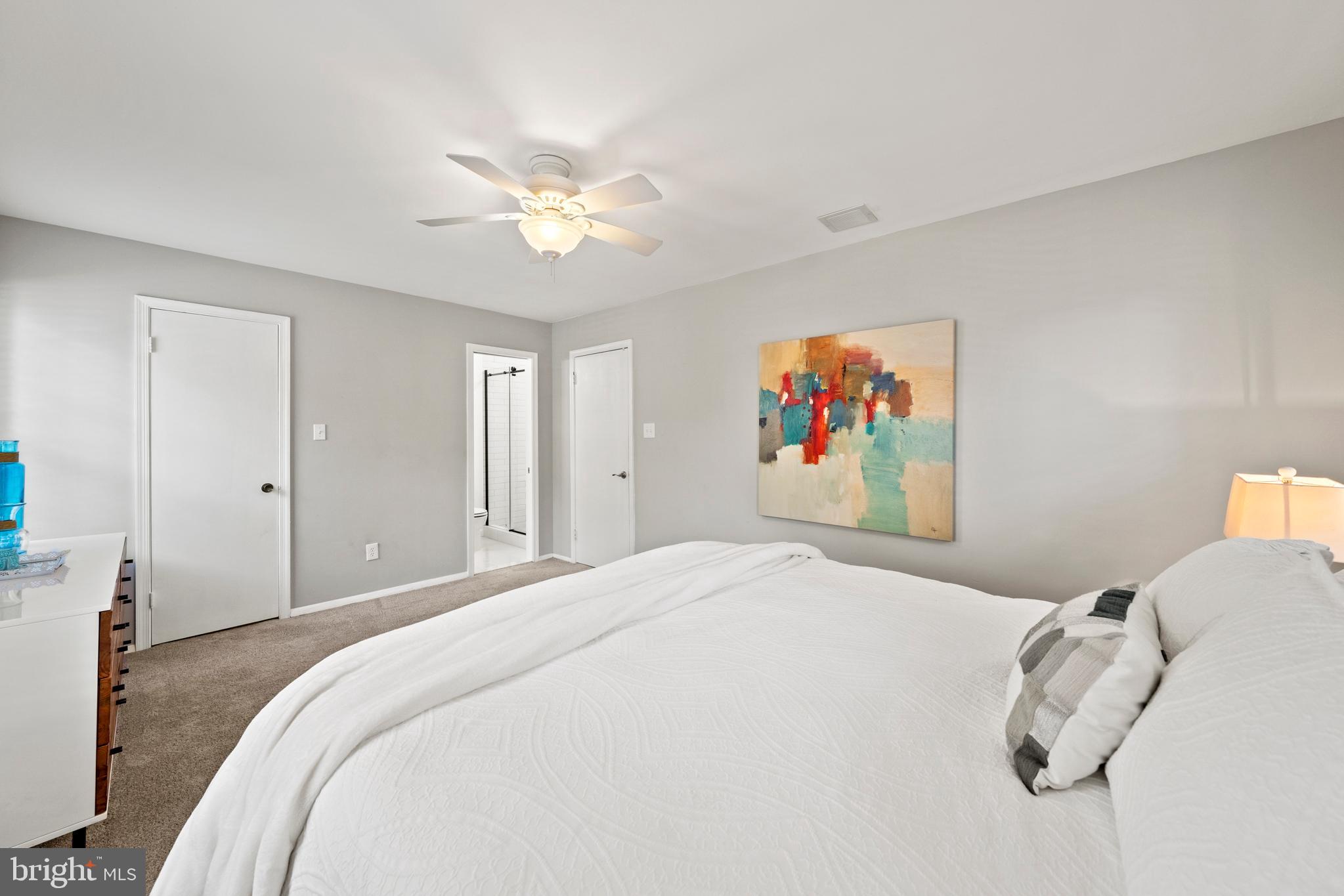 11859 Dunlop Court Reston, VA 20191 - Photo 16 of 38 Gallery Image 16