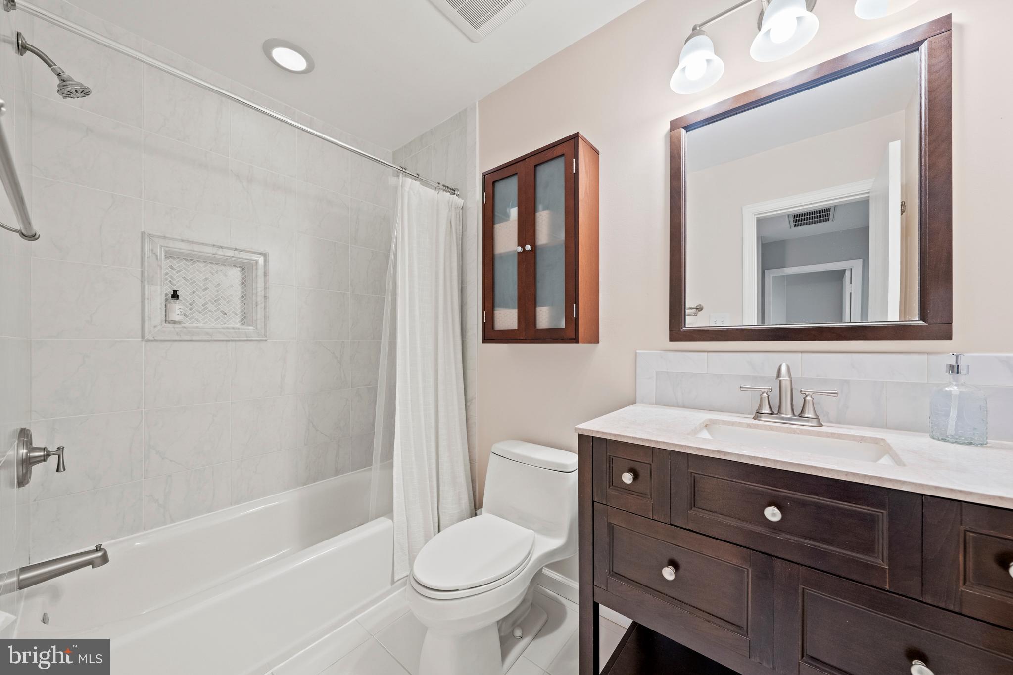 11859 Dunlop Court Reston, VA 20191 - Photo 26 of 38 Gallery Image 26