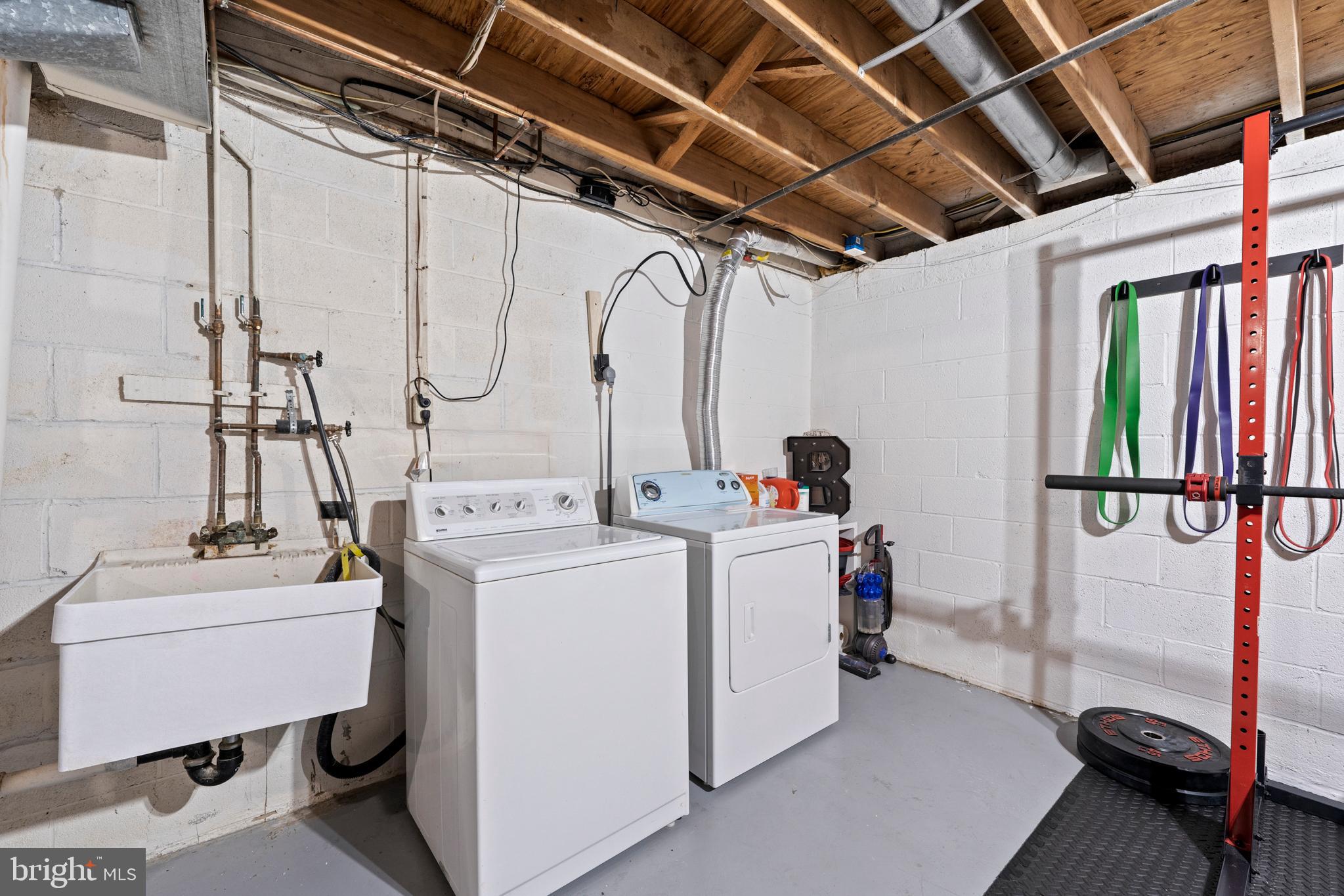 11859 Dunlop Court Reston, VA 20191 - Photo 31 of 38 Gallery Image 31