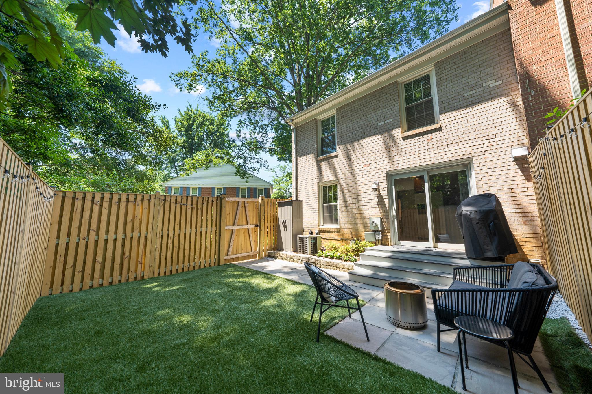 11859 Dunlop Court Reston, VA 20191 - Photo 33 of 38 Gallery Image 33