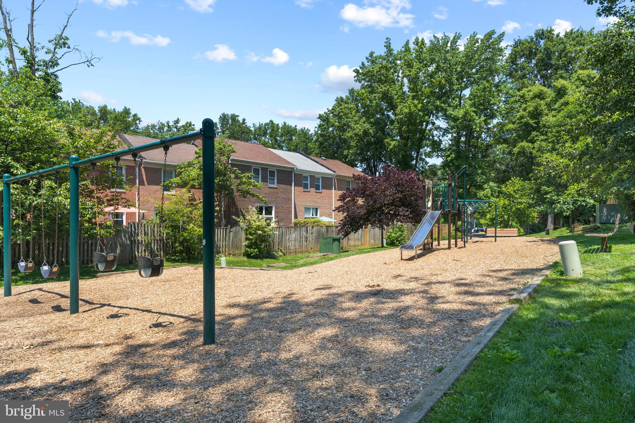 11859 Dunlop Court Reston, VA 20191 - Photo 36 of 38 Gallery Image 36
