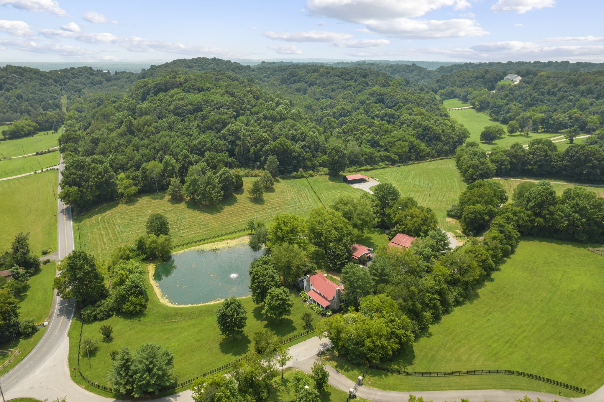 3910 Sparkman Road Thompson's Station, TN 37179 - Photo 4 of 50 Gallery Image 4