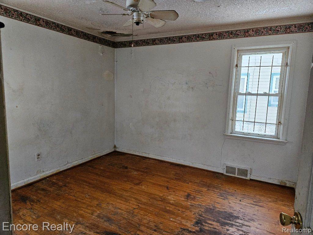 9039 Rutland Street Detroit, MI 48228 - Photo 14 of 19 Gallery Image 14