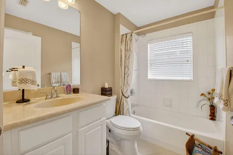 $525,000 | 8286 Duomo Circle, Boynton Beach, FL 33472