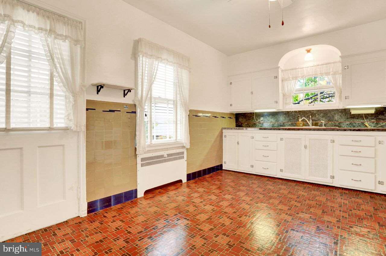 161 Rathton Road York, PA 17403 - Photo 21 of 36 Gallery Image 21