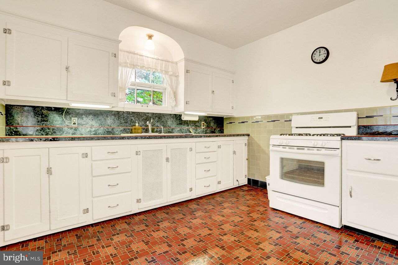 161 Rathton Road York, PA 17403 - Photo 22 of 36 Gallery Image 22