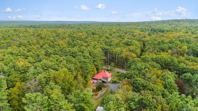$550,000 | 2 May Place, Glen Spey, NY 12737