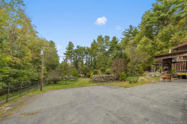 $550,000 | 2 May Place, Glen Spey, NY 12737