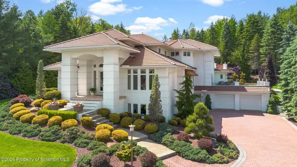 $1,500,000 | 25 Blythe Drive, Peckville, PA 18452